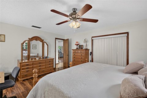 Villa ou maison à vendre à Eustis, Floride: 3 chambres, 130.16 m2 № 2413444 - photo 15