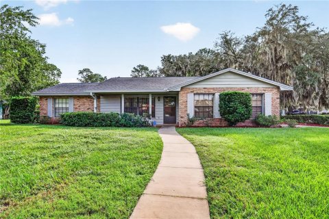 Villa ou maison à Eustis, Floride 3 chambres, 130.16 m2 № 2413444