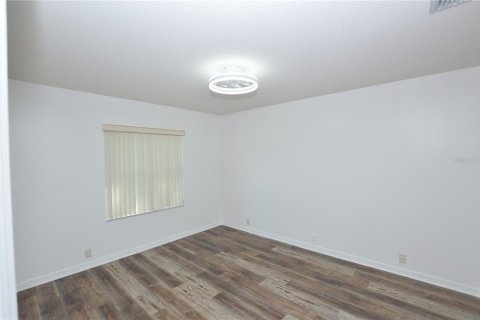 House in Palm Coast, Florida 4 bedrooms, 192.96 sq.m. № 2429295 - photo 9