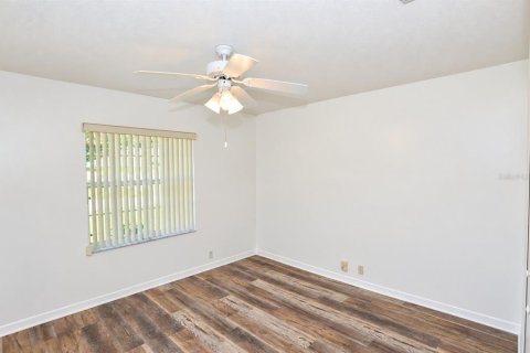 House in Palm Coast, Florida 4 bedrooms, 192.96 sq.m. № 2429295 - photo 10