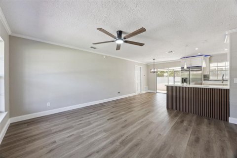 House in Longwood, Florida 3 bedrooms, 102.84 sq.m. № 2430590 - photo 25