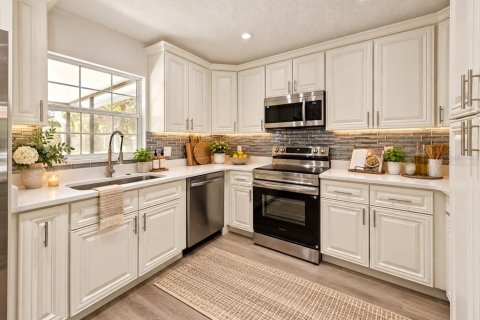 House in Longwood, Florida 3 bedrooms, 102.84 sq.m. № 2430590 - photo 2
