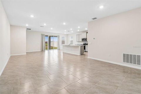 Casa en venta en San Antonio, Florida, 3 dormitorios, 171.31 m2 № 2230278 - foto 5