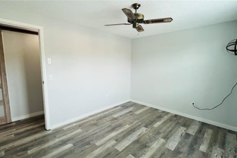 Condo in Port Charlotte, Florida, 2 bedrooms  № 2396253 - photo 28