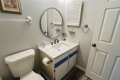 Condo in Port Charlotte, Florida, 2 bedrooms  № 2396253 - photo 25