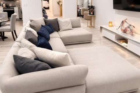 Купить кондоминиум в Майами, Флорида 2 спальни, 113.53м2, № 2044929 - фото 5