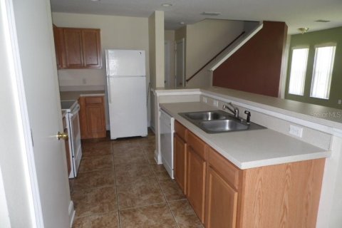 Townhouse in Kissimmee, Florida 3 bedrooms, 164.34 sq.m. № 2379803 - photo 6