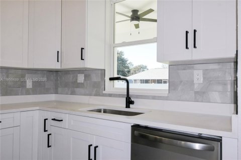 Villa ou maison à vendre à Sebring, Floride: 3 chambres, 139.82 m2 № 2005937 - photo 15