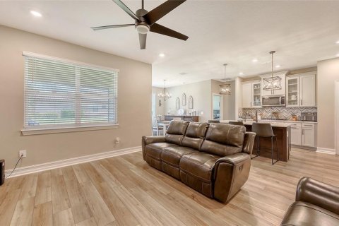 House in Bradenton, Florida 3 bedrooms, 155.52 sq.m. № 1718442 - photo 8