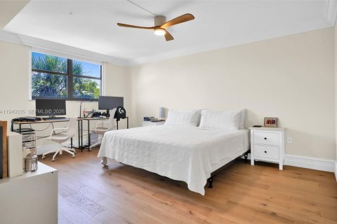 Copropriété à louer à Miami, Floride: 2 chambres, 133.78 m2 № 1998158 - photo 9