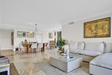 Copropriété à louer à Miami, Floride: 2 chambres, 133.78 m2 № 1998158 - photo 4