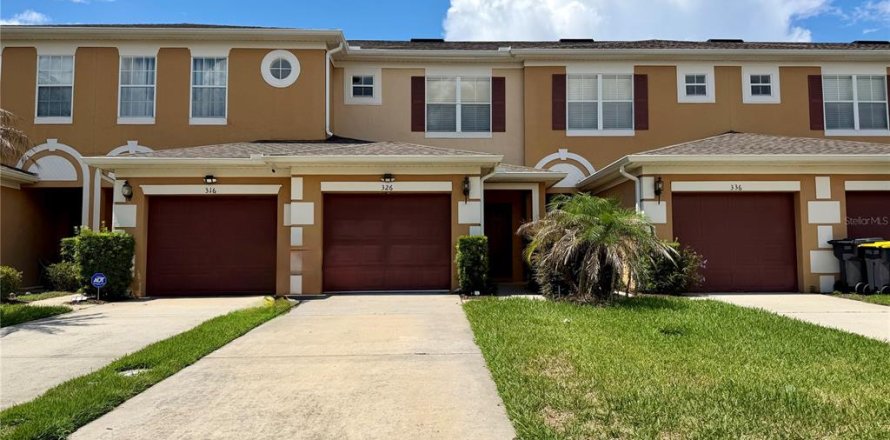 Townhouse in Davenport, Florida 2 bedrooms, 121.98 sq.m. № 2207502