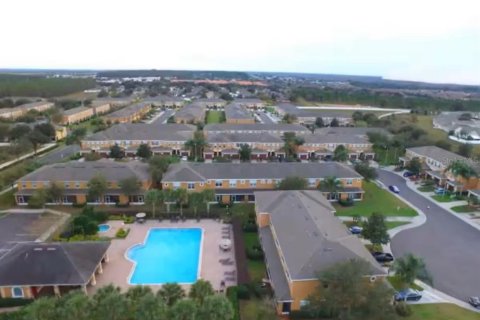 Townhouse in Davenport, Florida 2 bedrooms, 121.98 sq.m. № 2207502 - photo 6