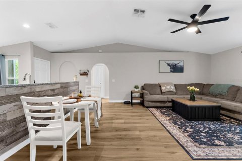 Casa en venta en Port Charlotte, Florida, 3 dormitorios, 117.43 m2 № 2384459 - foto 13