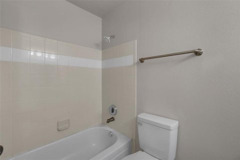 Condo in Kissimmee, Florida, 2 bedrooms  № 2197454 - photo 22