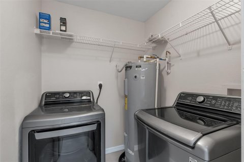 Condo in Kissimmee, Florida, 2 bedrooms  № 2197454 - photo 23
