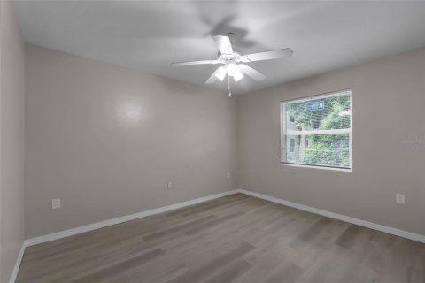 Condo in Kissimmee, Florida, 2 bedrooms  № 2197454 - photo 16