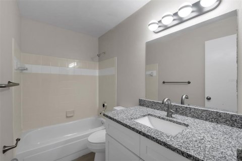 Condo in Kissimmee, Florida, 2 bedrooms  № 2197454 - photo 12