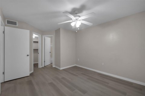 Condo in Kissimmee, Florida, 2 bedrooms  № 2197454 - photo 19