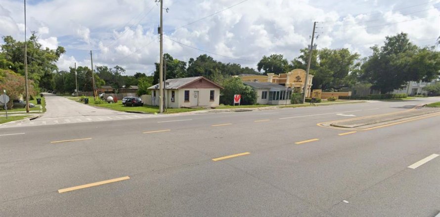Commercial property in Orlando, Florida 75.62 sq.m. № 1254188