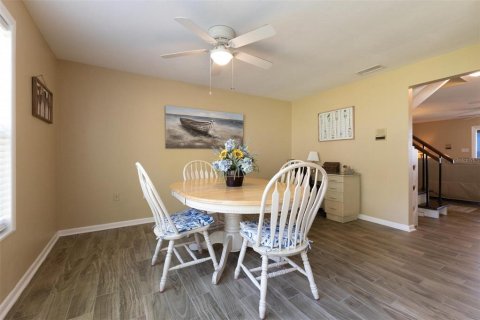 Villa ou maison à vendre à Hawthorne, Floride: 4 chambres, 242.66 m2 № 2196286 - photo 22