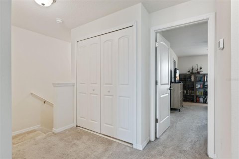 Townhouse in Winter Garden, Florida 3 bedrooms, 145.67 sq.m. № 2211351 - photo 24