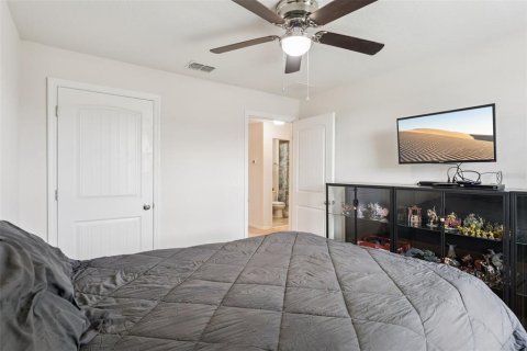 Townhouse in Winter Garden, Florida 3 bedrooms, 145.67 sq.m. № 2211351 - photo 28