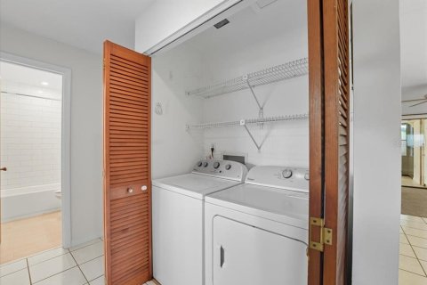 Casa en alquiler en Winter Park, Florida, 2 dormitorios, 94.76 m2 № 1901676 - foto 12