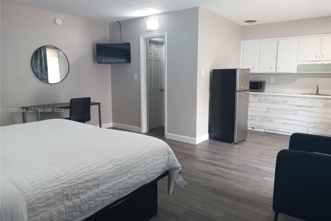 Immobilier commercial à louer à Fort Lauderdale, Floride № 1987548 - photo 3