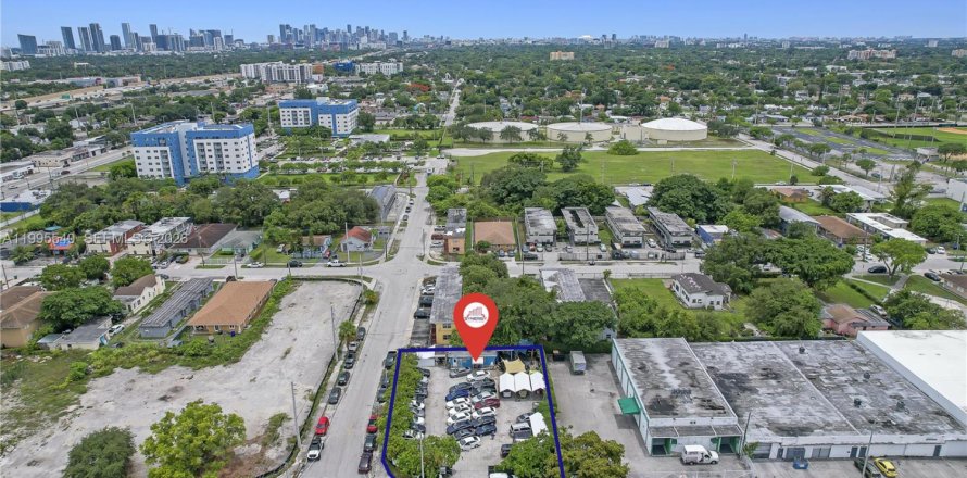 Immobilier commercial à Miami, Floride № 2063774