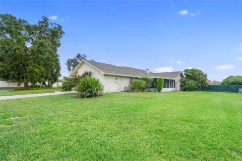 House in Orlando, Florida 4 bedrooms, 180.97 sq.m. № 1894436 - photo 4