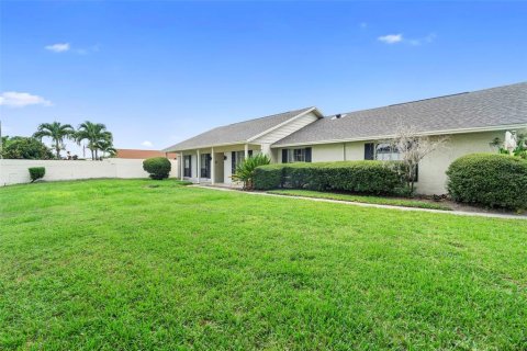 House in Orlando, Florida 4 bedrooms, 180.97 sq.m. № 1894436 - photo 10
