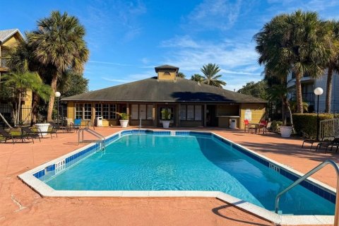 Condo in Orlando, Florida, 2 bedrooms № 2102786 - photo 17