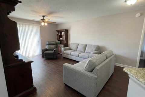 Condo in Orlando, Florida, 2 bedrooms № 2102786 - photo 3
