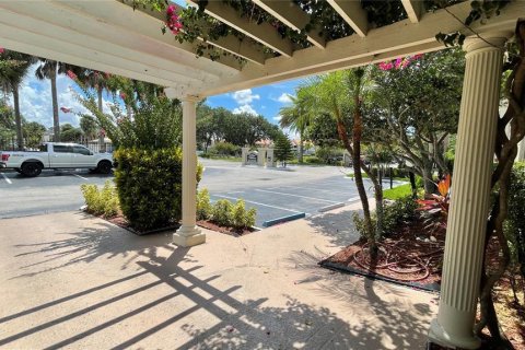 Condo in Orlando, Florida, 2 bedrooms № 2102786 - photo 21