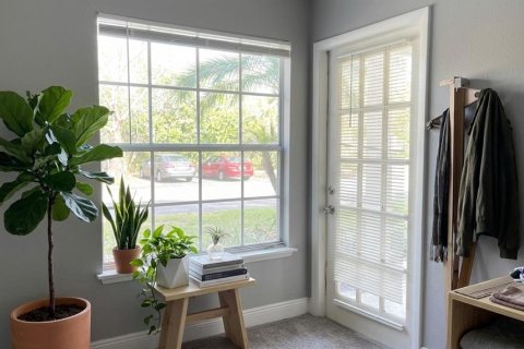 Condo in Orlando, Florida, 2 bedrooms № 2102786 - photo 11
