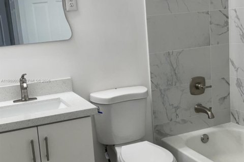 Купить кондоминиум в Дорал, Флорида 3 спальни, 131.92м2, № 2053156 - фото 13