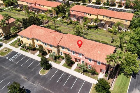 Touwnhouse à vendre à Kissimmee, Floride: 2 chambres, 107.86 m2 № 2109806 - photo 5