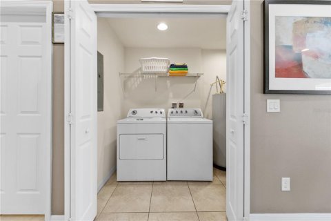 Touwnhouse à vendre à Kissimmee, Floride: 2 chambres, 107.86 m2 № 2109806 - photo 24