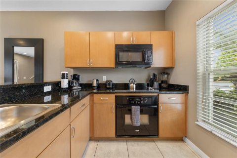 Touwnhouse à vendre à Kissimmee, Floride: 2 chambres, 107.86 m2 № 2109806 - photo 13