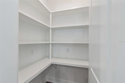 Casa en venta en Auburndale, Florida, 5 dormitorios, 342.62 m2 № 2221583 - foto 17