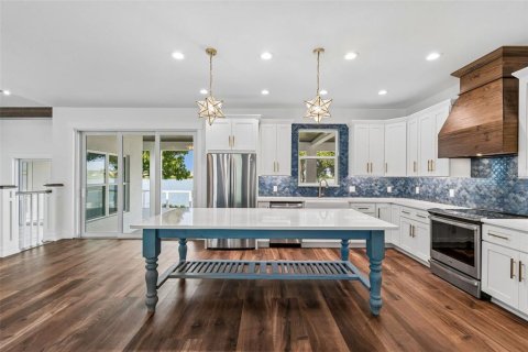 Casa en venta en Auburndale, Florida, 5 dormitorios, 342.62 m2 № 2221583 - foto 9