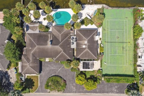 Купить виллу или дом в Тампа, Флорида 3 комнаты, 489.87м2, № 1429552 - фото 2