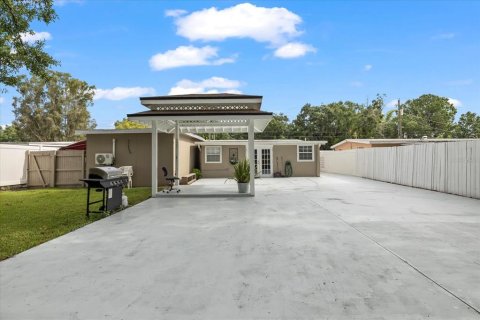 House in Tampa, Florida 3 bedrooms, 132.66 sq.m. № 1819620 - photo 29