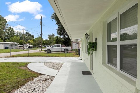 House in Tampa, Florida 3 bedrooms, 132.66 sq.m. № 1819620 - photo 6