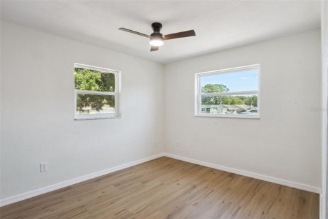 Villa ou maison à vendre à Deltona, Floride: 3 chambres, 111.48 m2 № 2142773 - photo 19