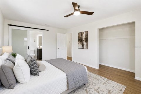 Villa ou maison à vendre à Deltona, Floride: 3 chambres, 111.48 m2 № 2142773 - photo 13