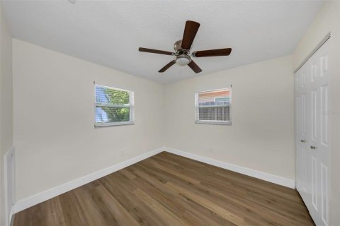 Casa en venta en Clearwater, Florida, 3 dormitorios, 94.11 m2 № 2200117 - foto 21