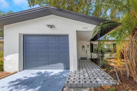 Casa en venta en Clearwater, Florida, 3 dormitorios, 94.11 m2 № 2200117 - foto 2