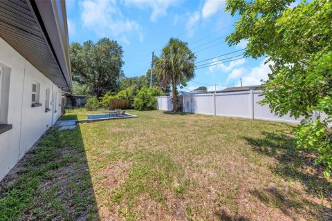 Casa en venta en Clearwater, Florida, 3 dormitorios, 94.11 m2 № 2200117 - foto 25